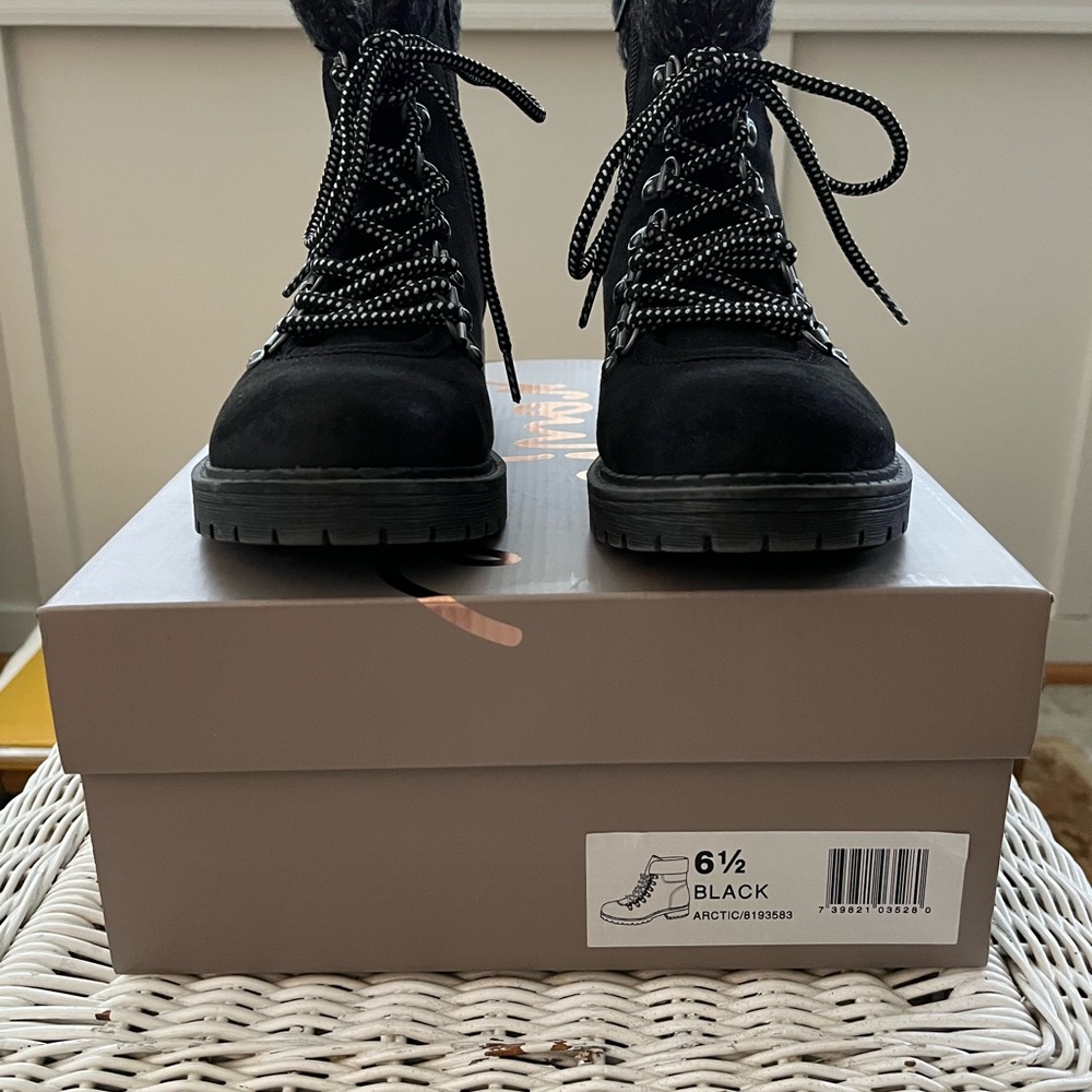 Crown Vintage Black Lug Sole Ankle Boots